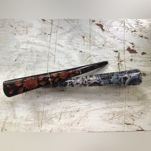 Beak Resin Hair Clips